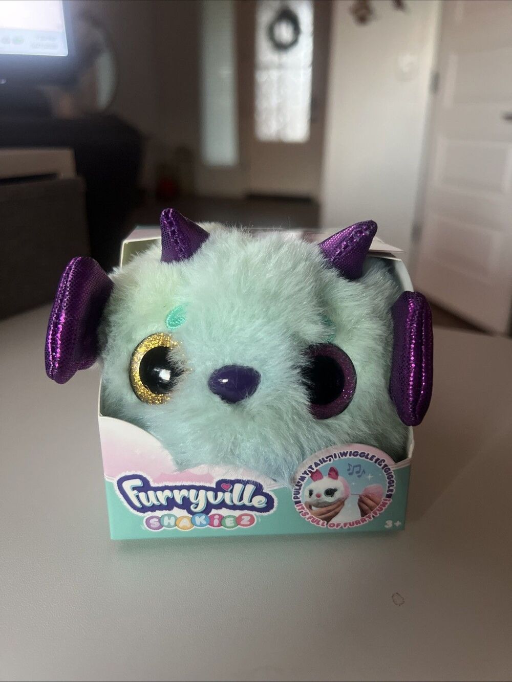 FURRYVILLE SHAKIEZ GIGGLES & WIGGLES PLUSH, Green Dragon